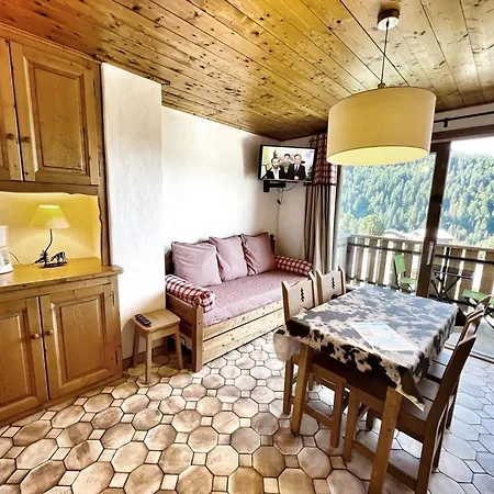 Croix Viallet, Chez Francine